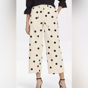 Who What Wear polka dot cropped wide leg jeans. Size US 6.
